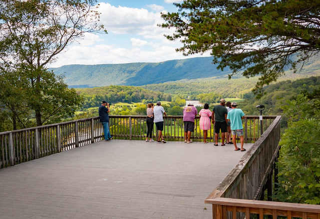 俯瞰谢南多厄河州立公园