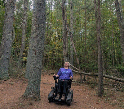 克莱托湖州立公园的全地形轮椅