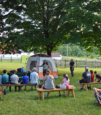 在州立公园露营