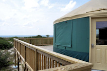 典型的 First Landing 蒙古包